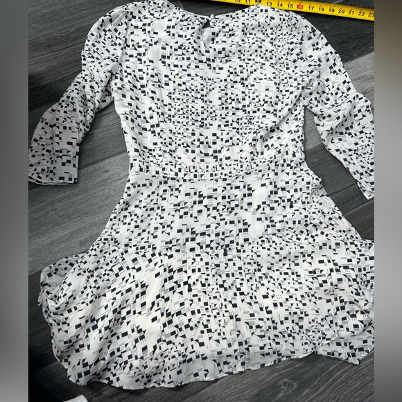 REISS Silk Dress White black geometric print - Picture 4 of 12